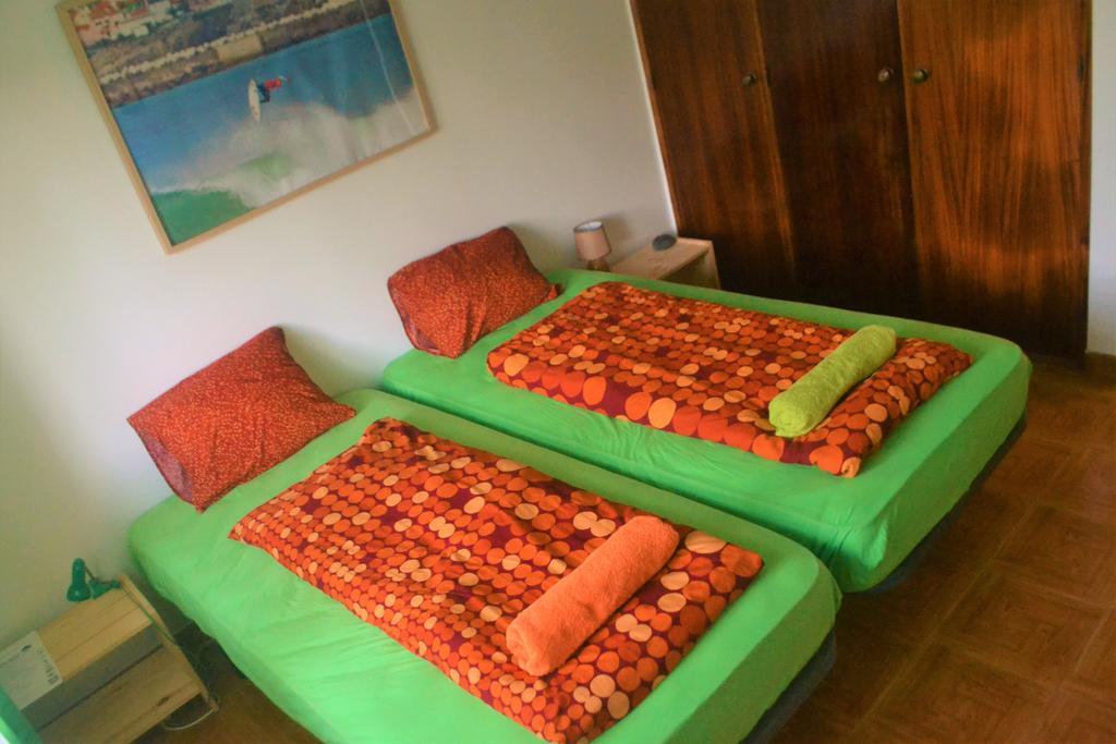 Surf House Peniche Hostel Baleal Exterior photo